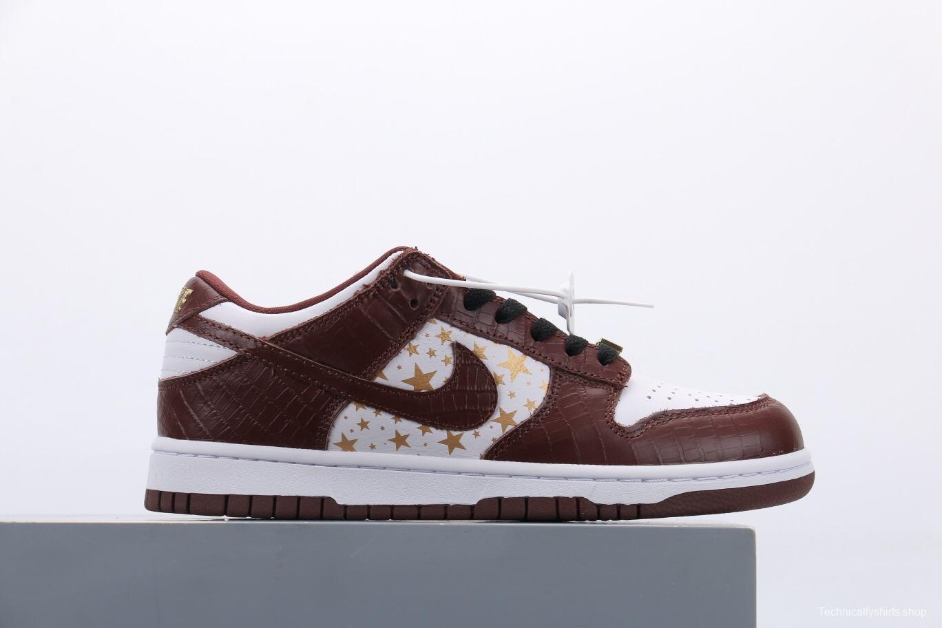 Supreme X Nike SB Dunk Low “Barkroot Brown”