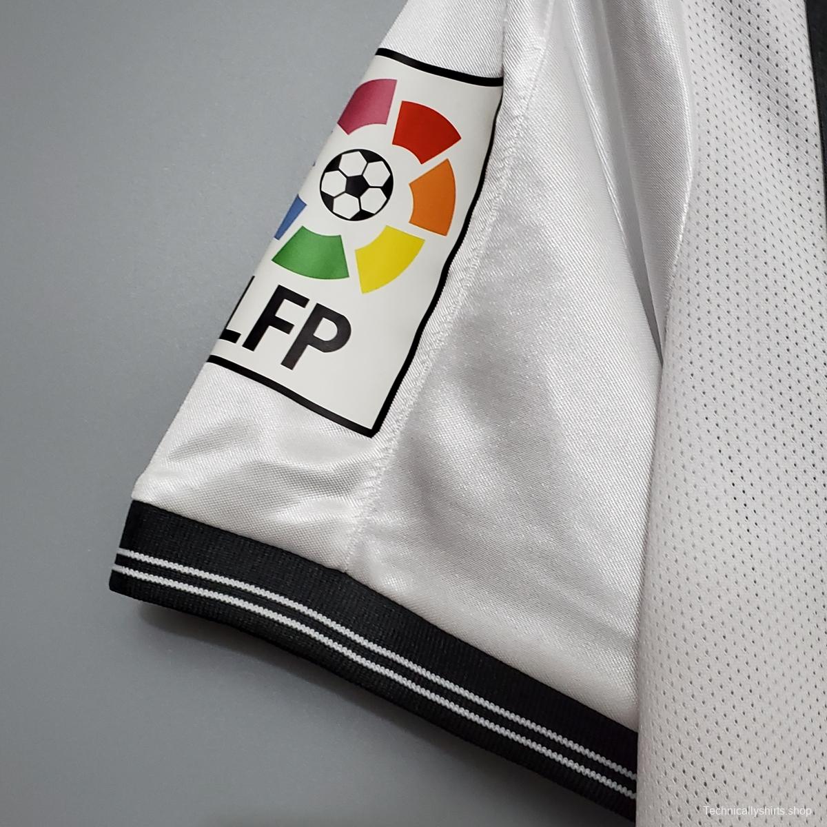 Retro 00/01 Valencia Home Soccer Jersey