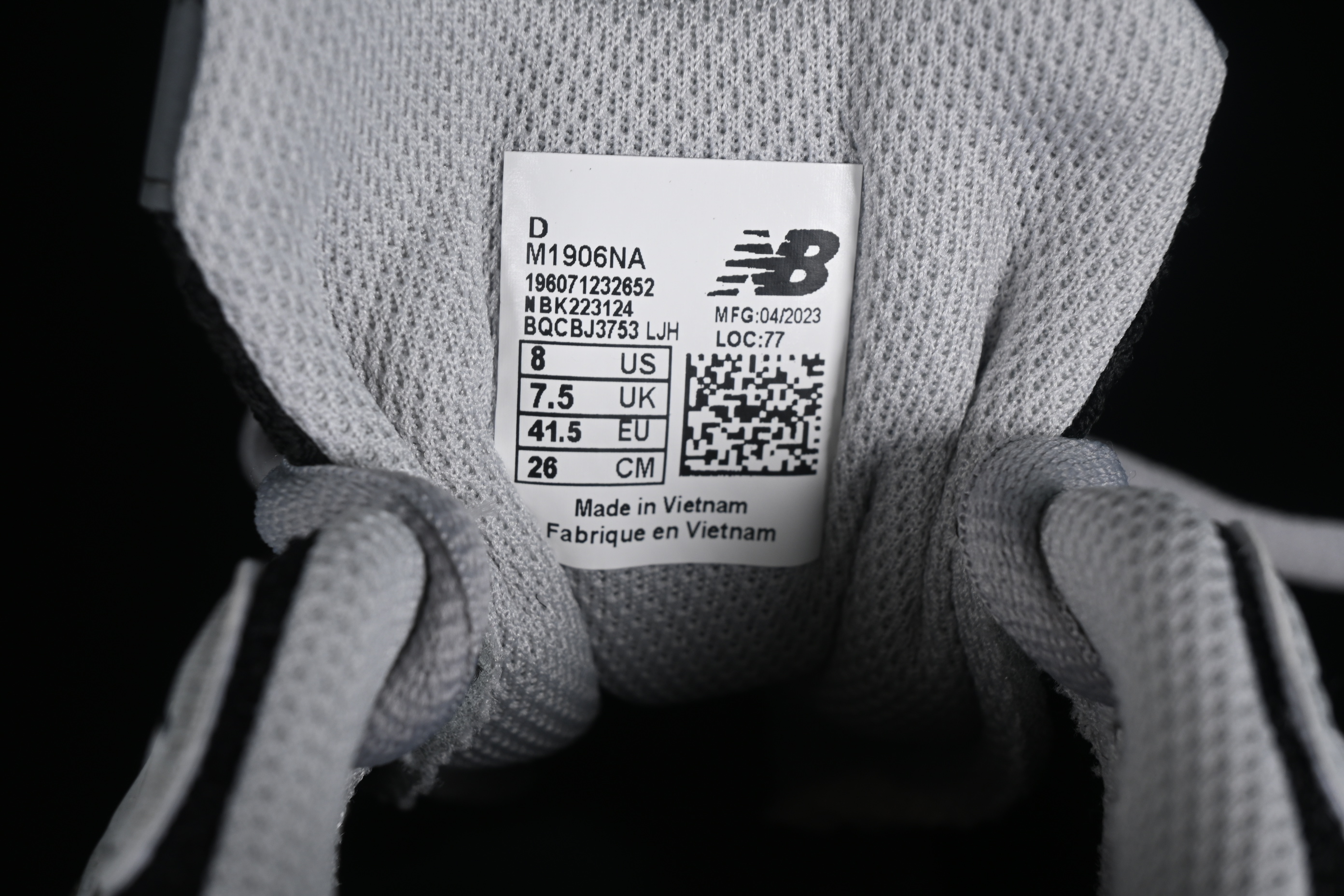 New Balance 1906 Series Retro Dad Style Casual Running Shoes - M1906NA