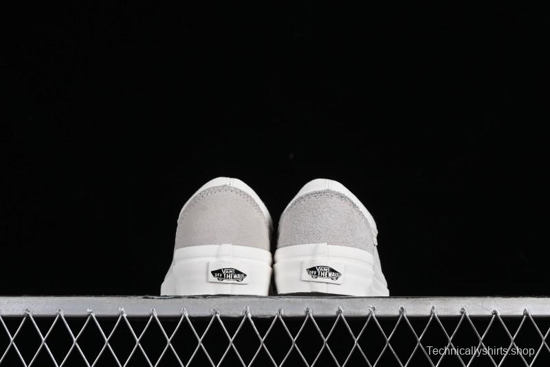 Vans Old Skool Reissue 136 Classic Low-Top Skate Shoes with Detachable Cushioned Insole - VN000MT6QC5