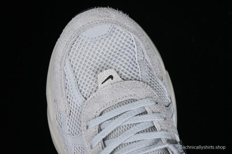 Nike Runtekk Run Retro Low-Top Running Shoes with Cushlon Midsole and Anti-Slip Design - FN6703-002