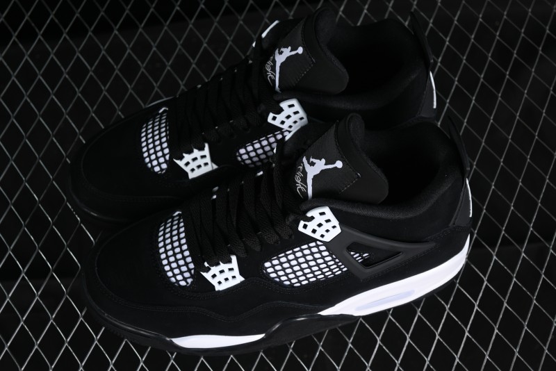 Nike Air Jordan 4 Retro "White Thunder" Basketball Shoes - FQ8138-001