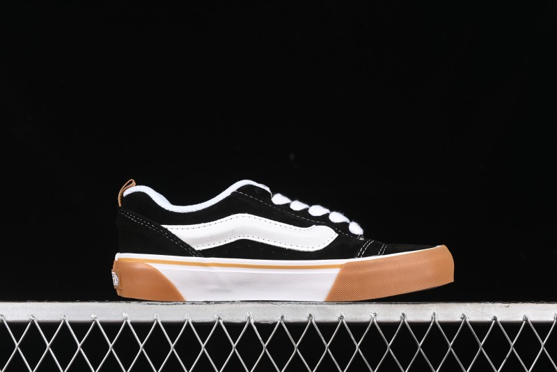 Vans Knu Skool Low Top Retro Casual Vulcanized Skate Shoes with Chunky Tongue - VN0009QCCJI