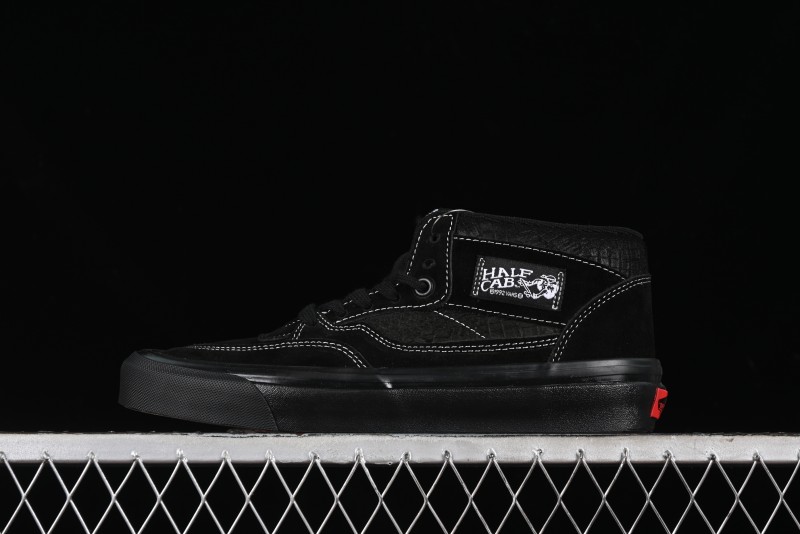 Vans Half Cab 33 DX Black Knight Anaheim Classic Retro Skate Shoes - VN0A5KX6BKA