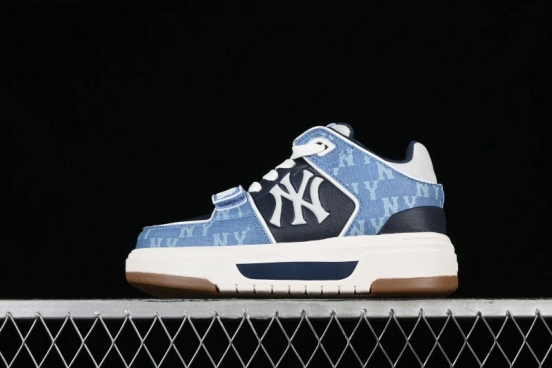 New York Yankees Chunky Liner Mid Denim Monogram Sandals with Thick Sole - 3ASXCHL4N50BLS