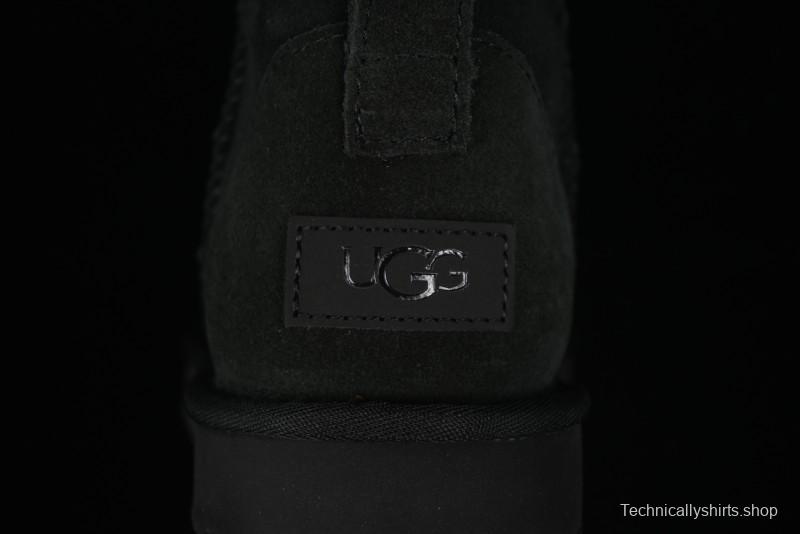 UGG Classic Ultra Mini Short Boots with Genuine Australian Sheepskin and TREADLITE Outsole - 1116109