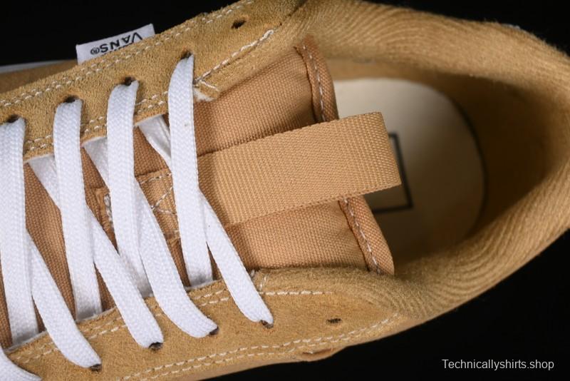 Vans Chukka Push Low-Top Skate Shoes in Beige with Slip-Resistant Sole - VN000CZW4MG