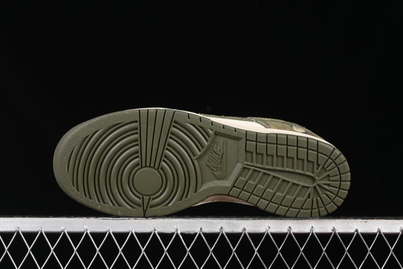 Nike SB Dunk Low Bape Collaboration - Jungle Camouflage Anniversary Custom Low-Top Casual Skate Shoes - CH6336-230