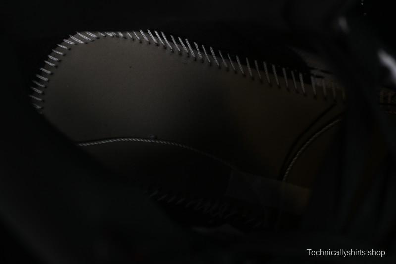 Nike Air Jordan 1 High OG Retro Basketball Shoes with Black Toe Design - DZ5485-106