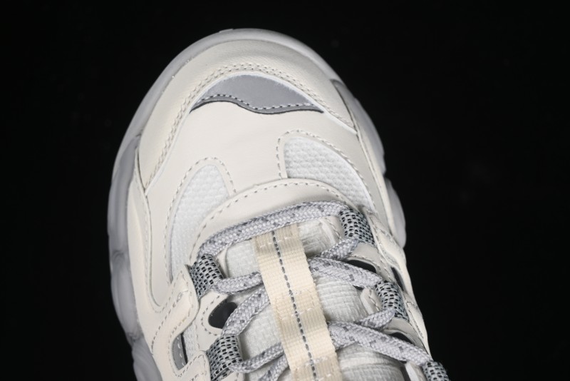 Fila Breathable Cat Paw Sneakers F12W441102FWA with Lightweight Eco-Friendly Material and Cushioned EVA Midsole