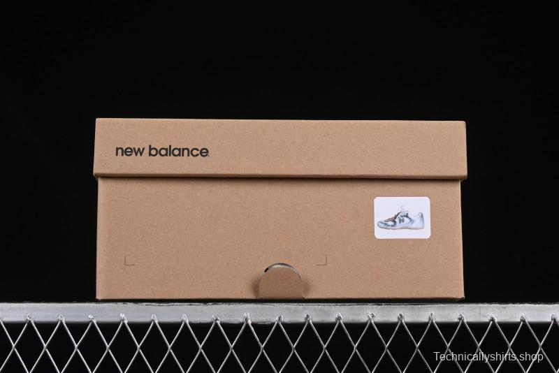 New Balance 530 Metallic Silver Sneakers – Stylish & Sporty Design