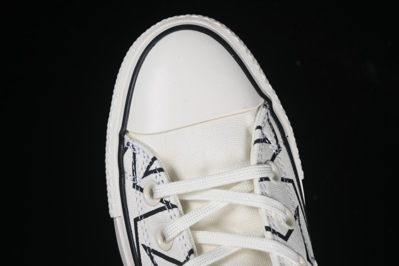 Converse Chuck 70 High Top Sneakers with Star Patch and Thick Sole - 581672C