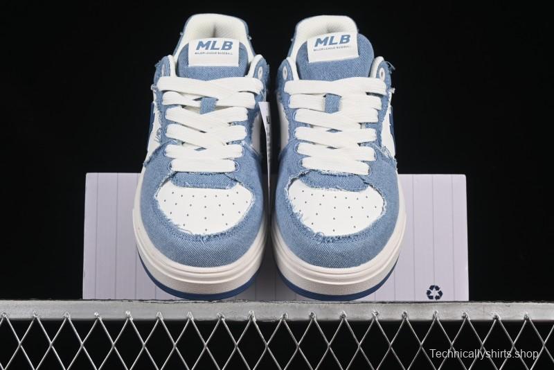 New York Yankees MLB Chunky Liner Lightweight Platform Sneakers with Hook and Loop Closure - 3ASXV015N50BLS