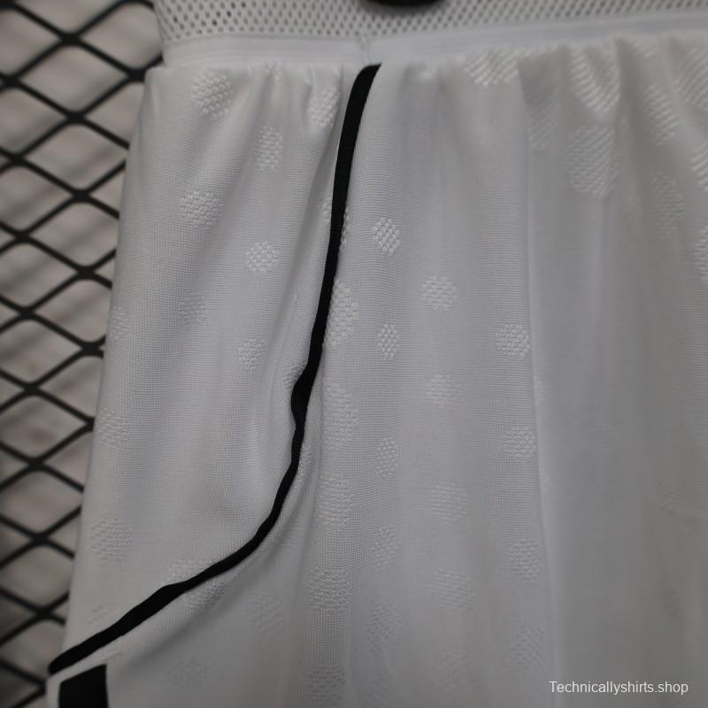 Player Version 25/26 Manchester United Home Shorts