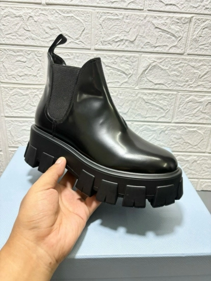 2024 Women Prada Black Leather Chelsea Boots MJ00360
