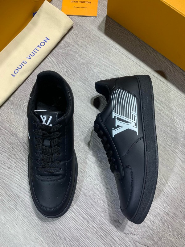2024 Unisex Louis Vuitton Black Leather Sneakers High Frequency Brand Totem MJ00380
