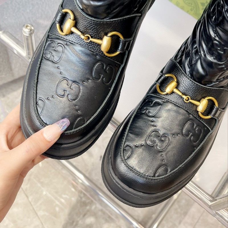2024 Women Gucci Black Sheepskin Snow Boots Metallic Hardware MJ00420