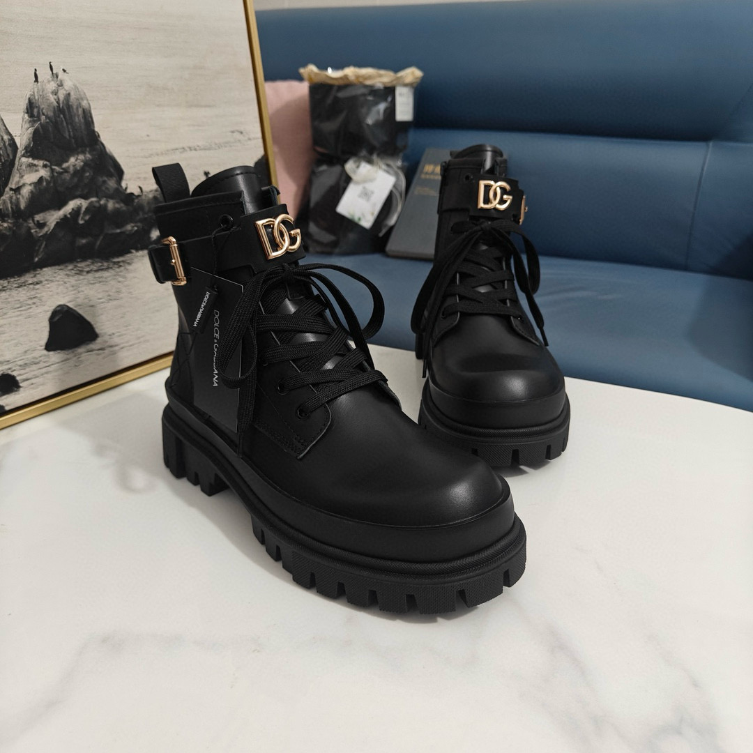 2024 Women Dolce & Gabbana Black Leather Ankle Boots DG00678