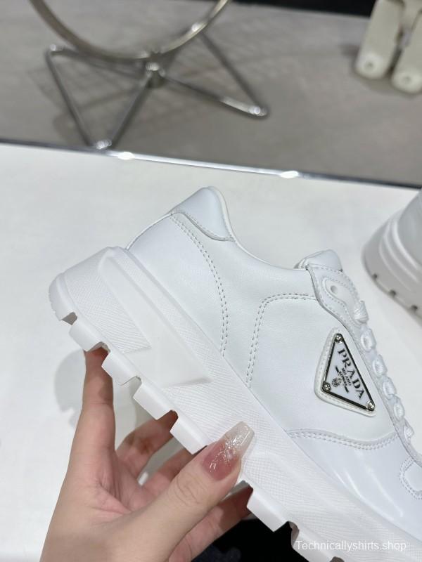 2025 Men Prada White Leather Sneakers KFY00310