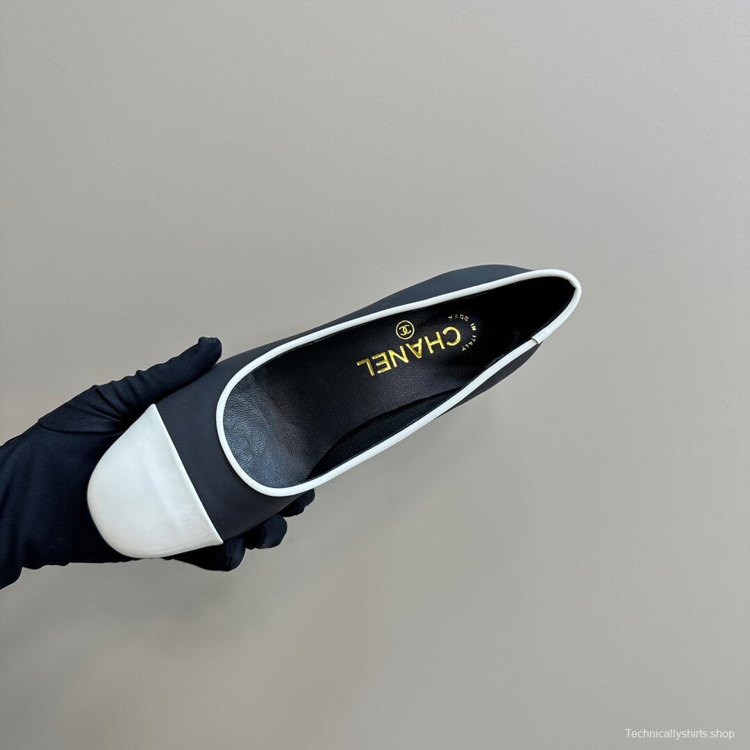 2025 Women Chanel Black White Leather Mary Jane Chain Heel KFY00290