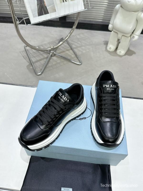 2025 Unisex Prada Black Leather Sneakers KFY00310