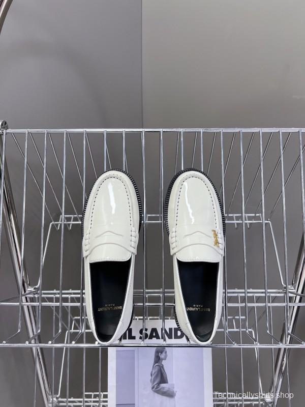 2025 Women Yves Saint Laurent White Leather Loafer KFY00350