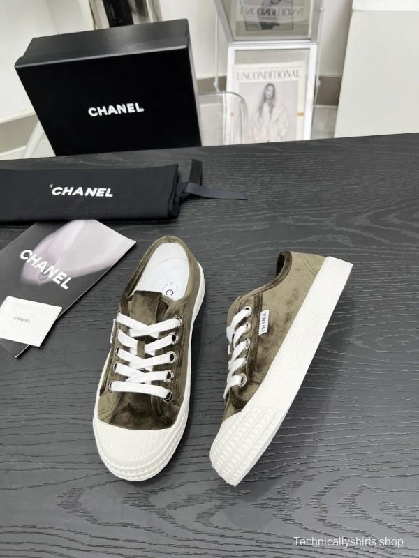 2025 Women Chanel Army Green Suede Casual Sneakers