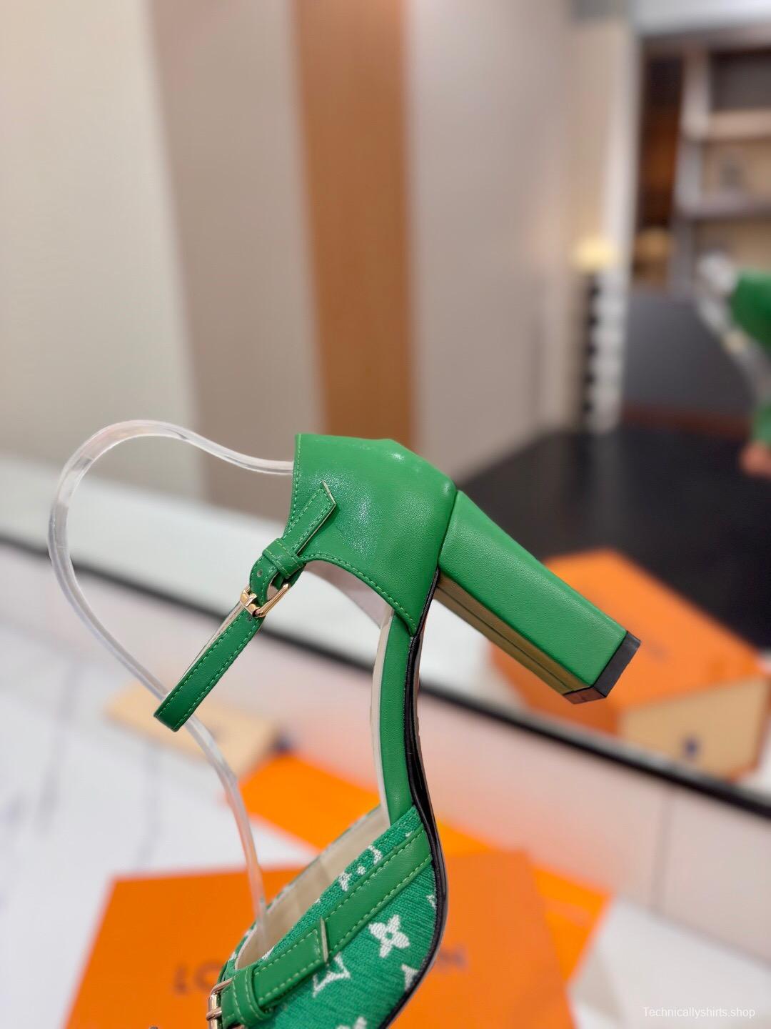 2025 Women Louis Vuitton Green White Denim Pumps LV Buckle KFY00310