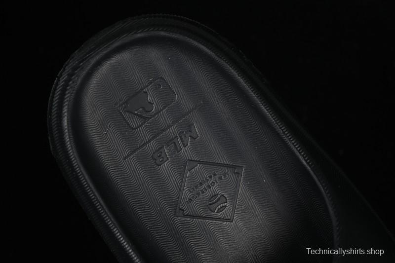 New York Yankees MLB Skipper Slide Summer Casual Sandals - 3ALPS015350BKS