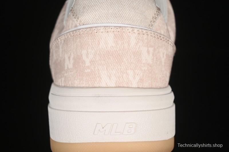 New York Yankees Chunky Liner Embo Monogram Elevated Platform Casual Running Shoes - 3ASXV015N50BGS