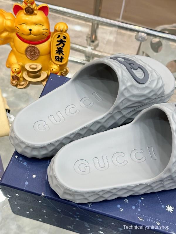 2025 Men Gucci Light Blue Rubber Slippers Interlocking G KFY00170