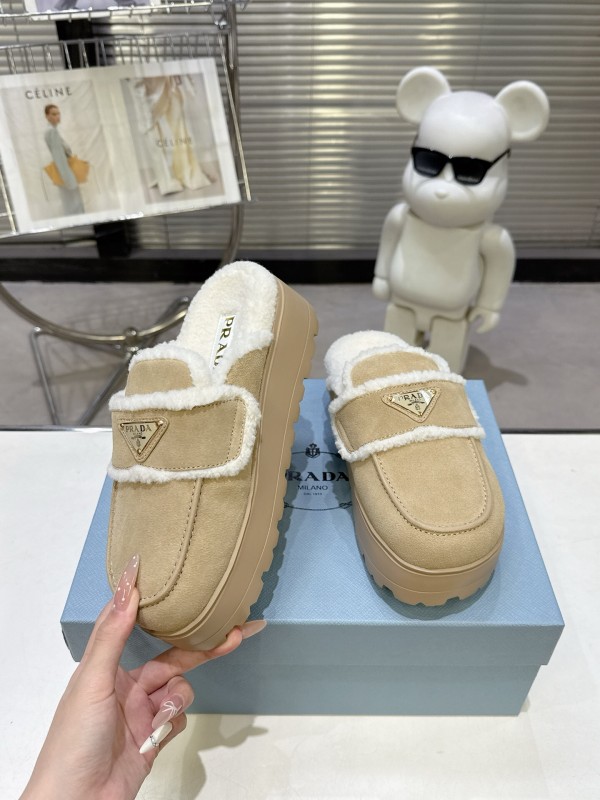 Prada Spring-Summer 2025 Runway Fur Slippers - KFY00280