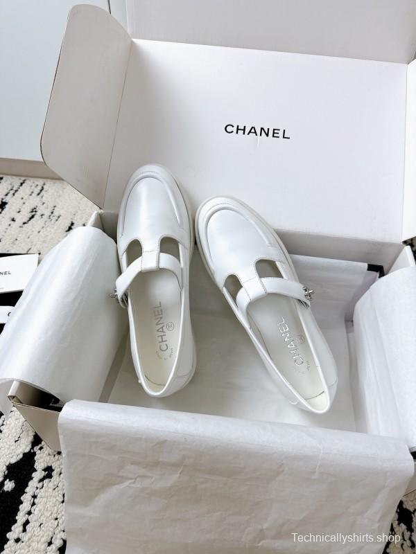 Chanel 2025 SS Loafers Classic Elegant Design - KFY00320