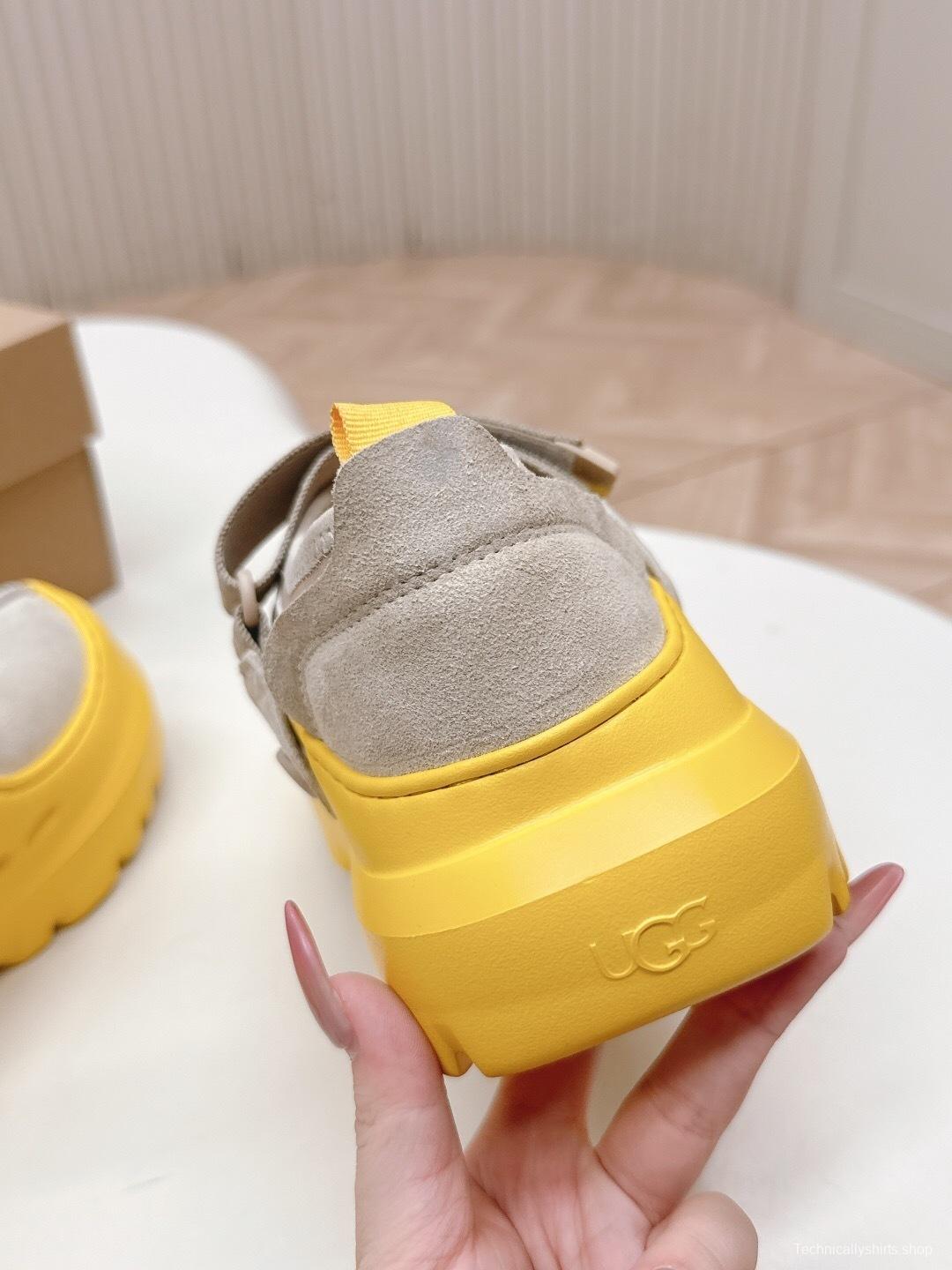 UGG New Wool Shoes Comfortable and Stylish Design - KFY00260