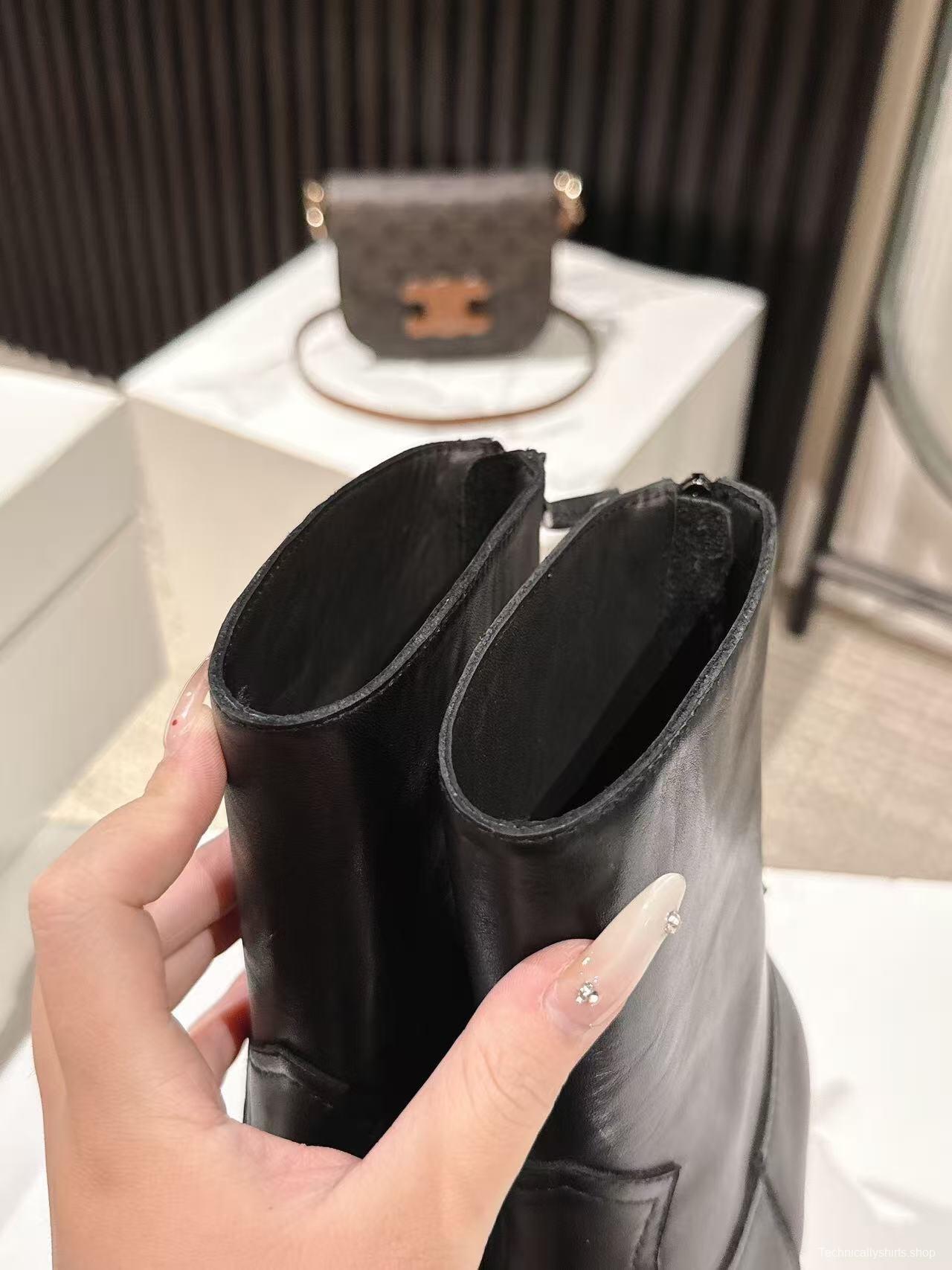 CELINE 2025/SS Fashion Boots Retro European Style - LY00410