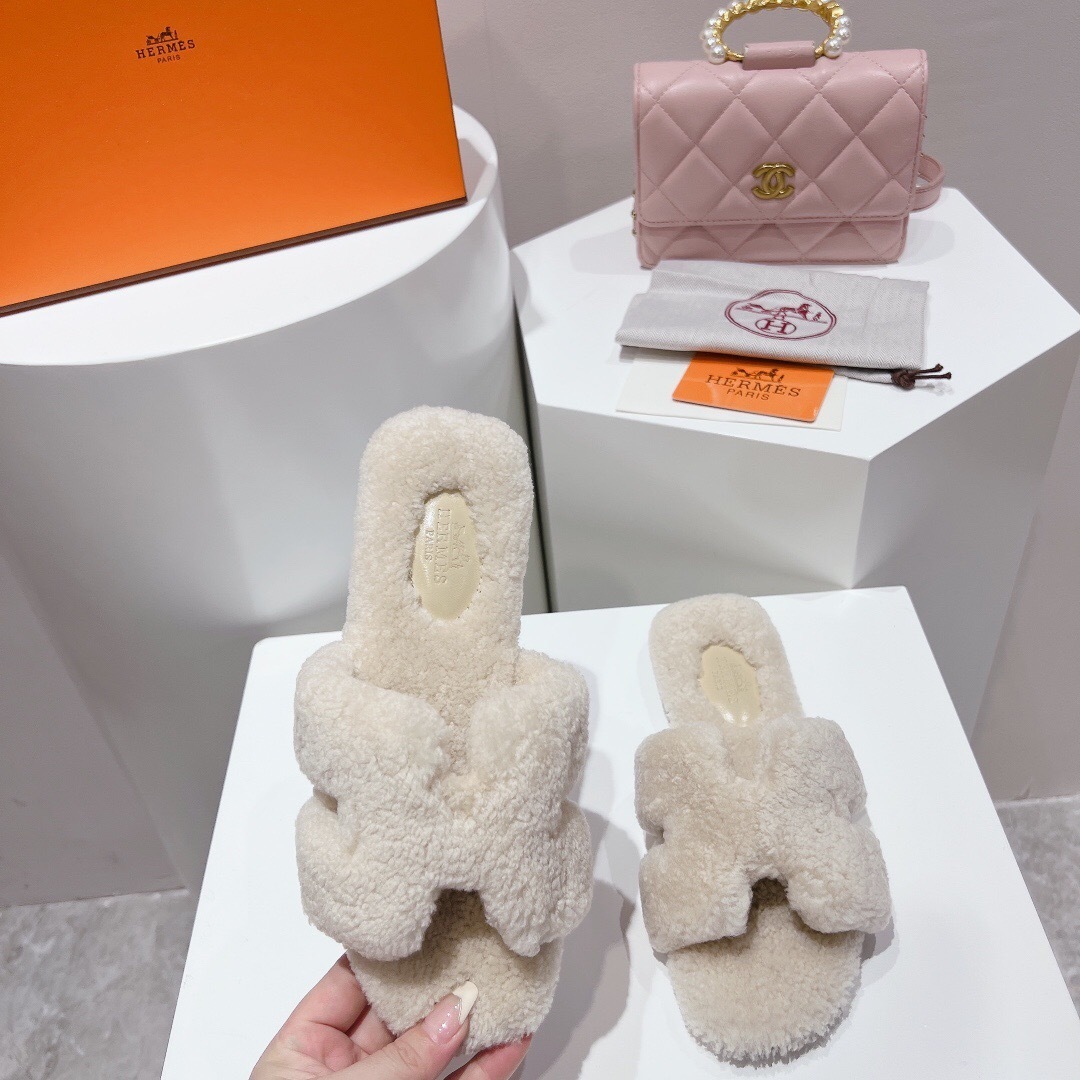 H Teddy Wool H Slippers Flat Sole Winter Collection - LY00240