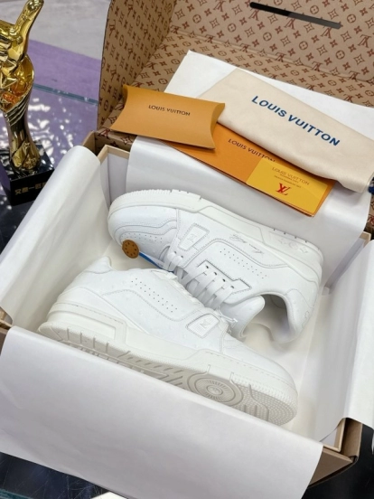 Louis Vuitton LV Trainer Maxi Sneakers Series with Ostrich Pattern - AS00400