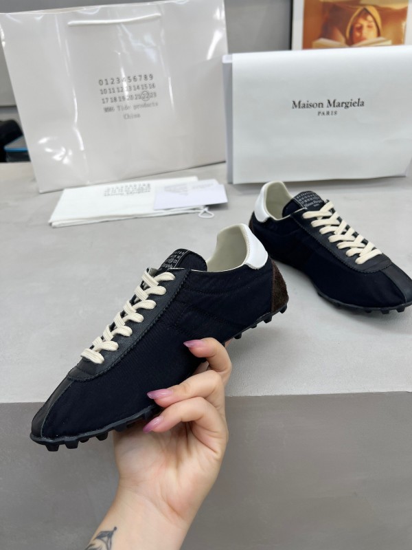 Maison Margiela Couple Sports Casual Shoes - AS00240