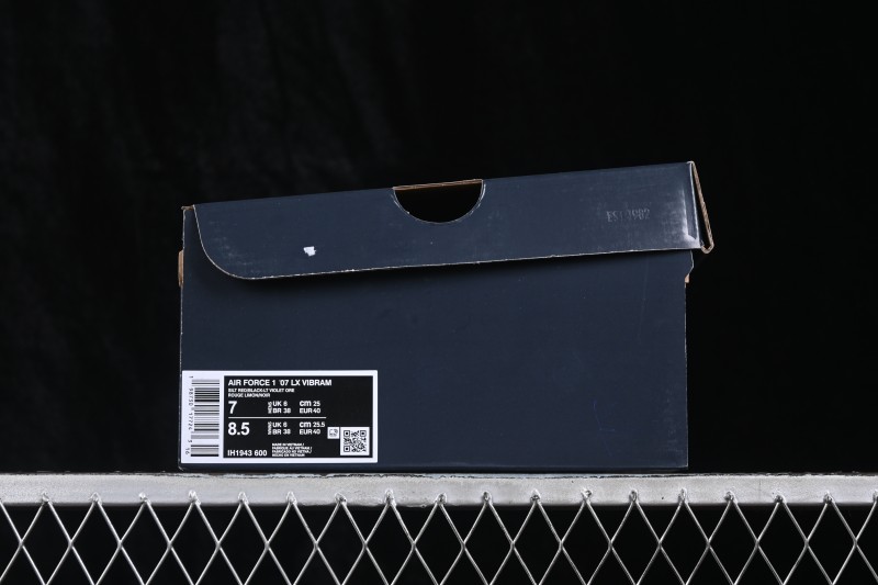 Nike Air Force 1 '07 Low Basketball Sneakers with Full-Length Air Cushion - IH1943-600