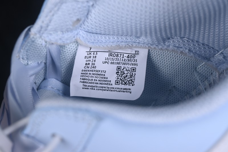 Nike Air Force 1 '07 Low Basketball Shoes with Full-Length Air Cushion - IR0871-400