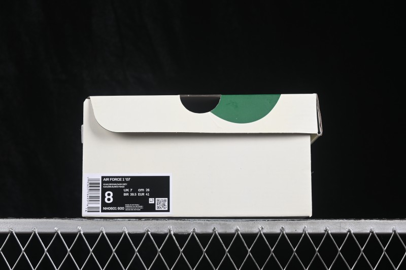 Nike Air Force 1 '07 Low x Collaboration Retro Basketball Sneakers with Full-Length Air Cushion - NH0601-600