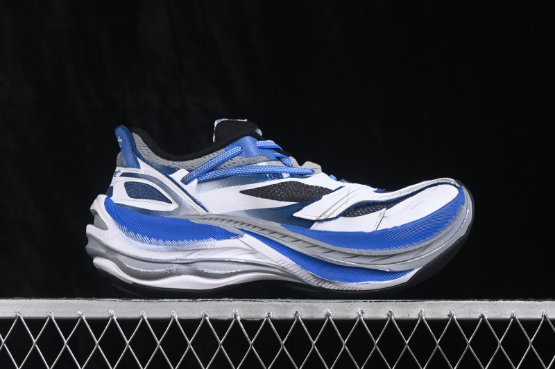 Balenciaga Jet Embossed Print Round-Toe Chunky Low-Top Dad Shoes - WMRTN9041