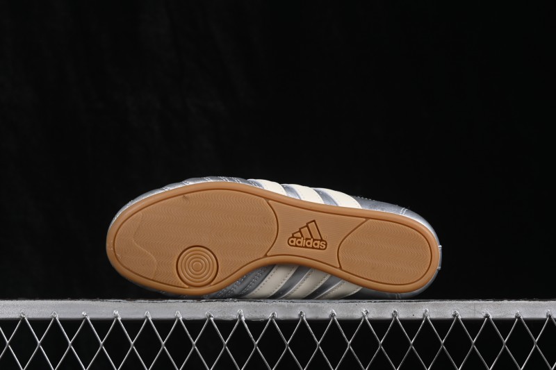 Adidas Originals Taekwondo Low-Top Training Shoes with Comfort Fit and Anti-Slip Sole - JS4023