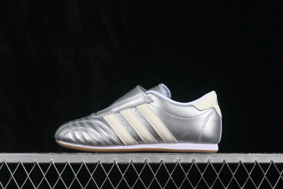 Adidas Originals Taekwondo Low-Top Training Shoes with Comfort Fit and Anti-Slip Sole - JS4023
