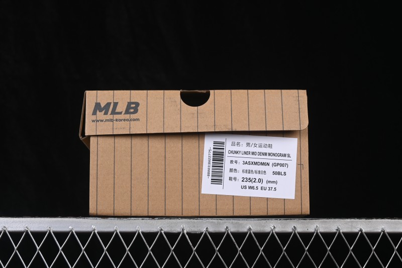 NY MLB Chunky Liner Pocket Monogram New York Yankees Platform Running Shoes - 3ASXMDM6N50BLS