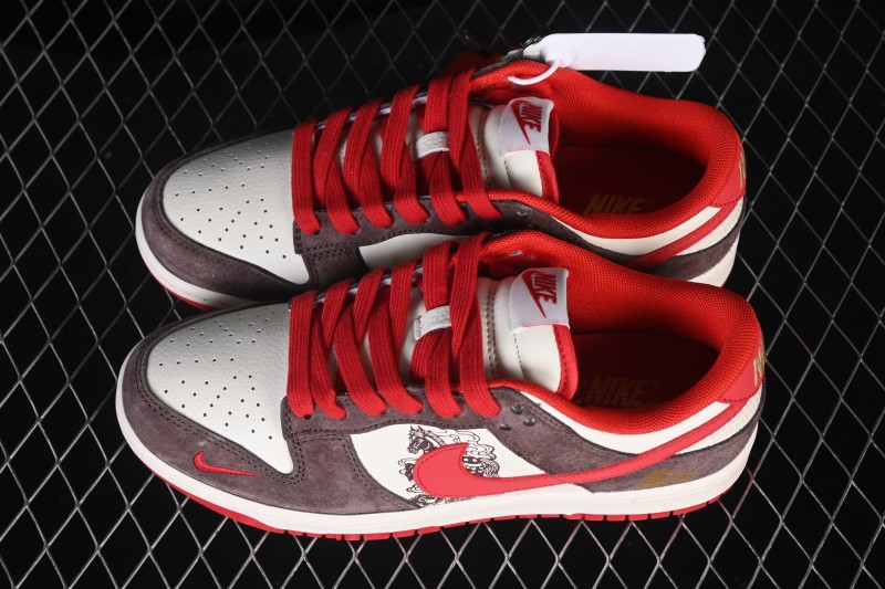 Nike SB Dunk Low Year of the Horse Premium Casual Skateboarding Shoes - HQ0026-001