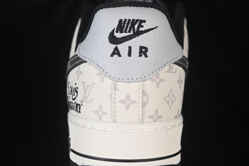 Nike Air Force 1 '07 Low Casual Sneakers in Grey and White with Contrasting Overlays - DF0188-138