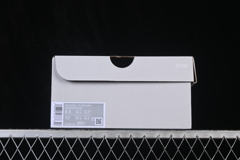 Nike Air Force 1 '07 Low Casual Skateboarding Shoes with Full-Length Air Cushion - IR5599-002