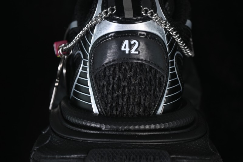 Balenciaga 3XL Charms Men Running Shoes with Cushioned Sole and Fashion-Forward Design - W3XCN1000