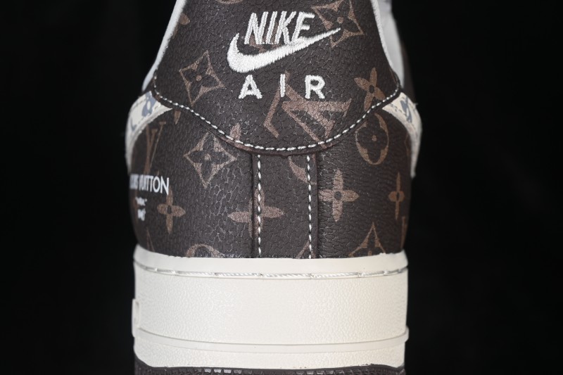 Nike Air Force 1 '07 Low Basketball Shoes with Full-Length Air Cushion - DW8806-010